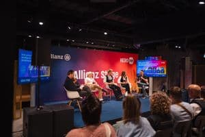 Auch viele Influencer aus der Handwerskwelt waren 2025 in Dortmund dabei wie bei diesem Diskussionspanel mit Ssandra Hunke, Jule Rombey, Ben Berger, Fiete Holzbock und Christian Kasijc.