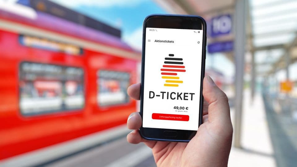 Ein Deutschlandticket für Minijobber dürfen Sie zahlen, ohne dass es auf die Verdienstgrenze angerechnet wird.
