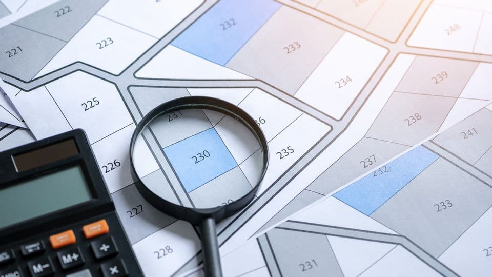 Festlegung des Grundstückswerts durch das Finanzamt: Der Bescheid kann später nicht mehr nachträglich korrigiert werden.