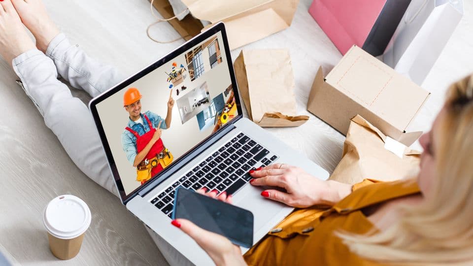 Eine Auftragsvergabe per Online-Portal können sich vor allem Jüngere und Frauen vorstellen.