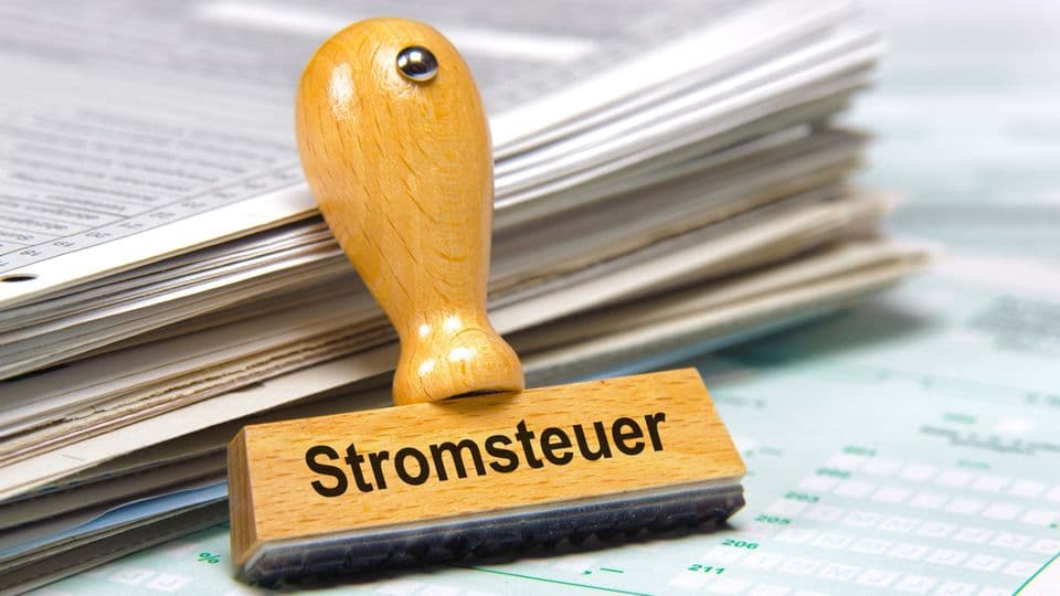 Dienstleister im Handwerk müssen auch weiterhin die volle Stromsteuer zahlen.