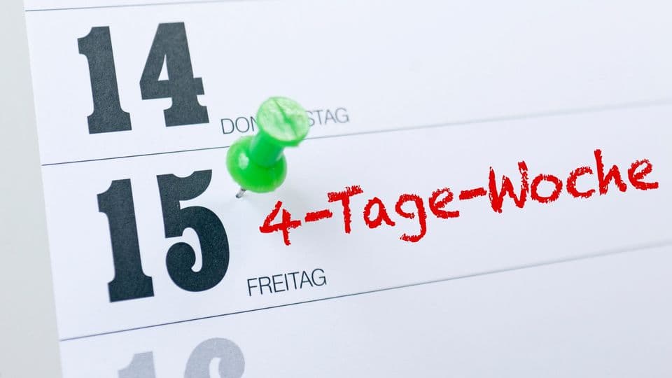 Kalender mit der Schrift "4-Tage-Woche"