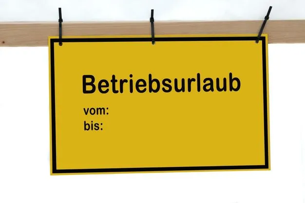 Wer Betriebsferien macht, sollte dafür sorgen, dass Kunden per E-Mail alle wichtigen Informationen über die Schließzeit erhalten.