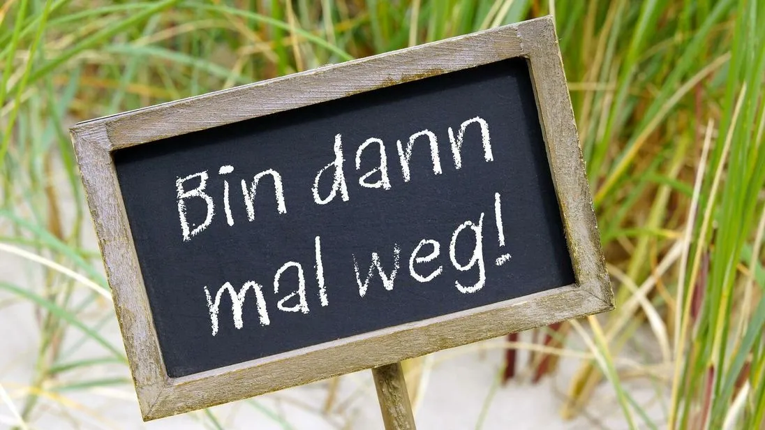 Auf in den Urlaub! Aber vergessen Sie nicht, eine E-Mail-Abwesenheitsnotiz einzurichten.