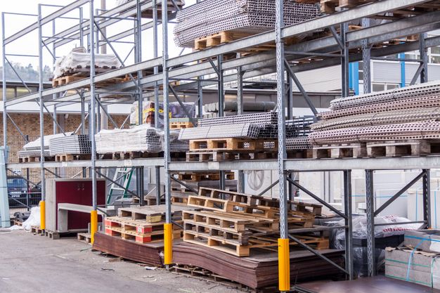 Die neue EU-Bauproduktenverordnung legt einen stärkeren Fokus auf Umwelt- und Nachhaltigkeitsaspekte, Produktsicherheit sowie die Kreislaufwirtschaft in der Baubranche.
