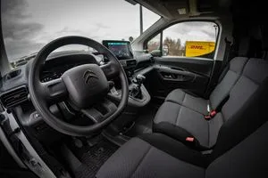 Minus X: Die Nutzfahrzeug-Version des Berlingo ist nüchtern und funktional gestaltet.