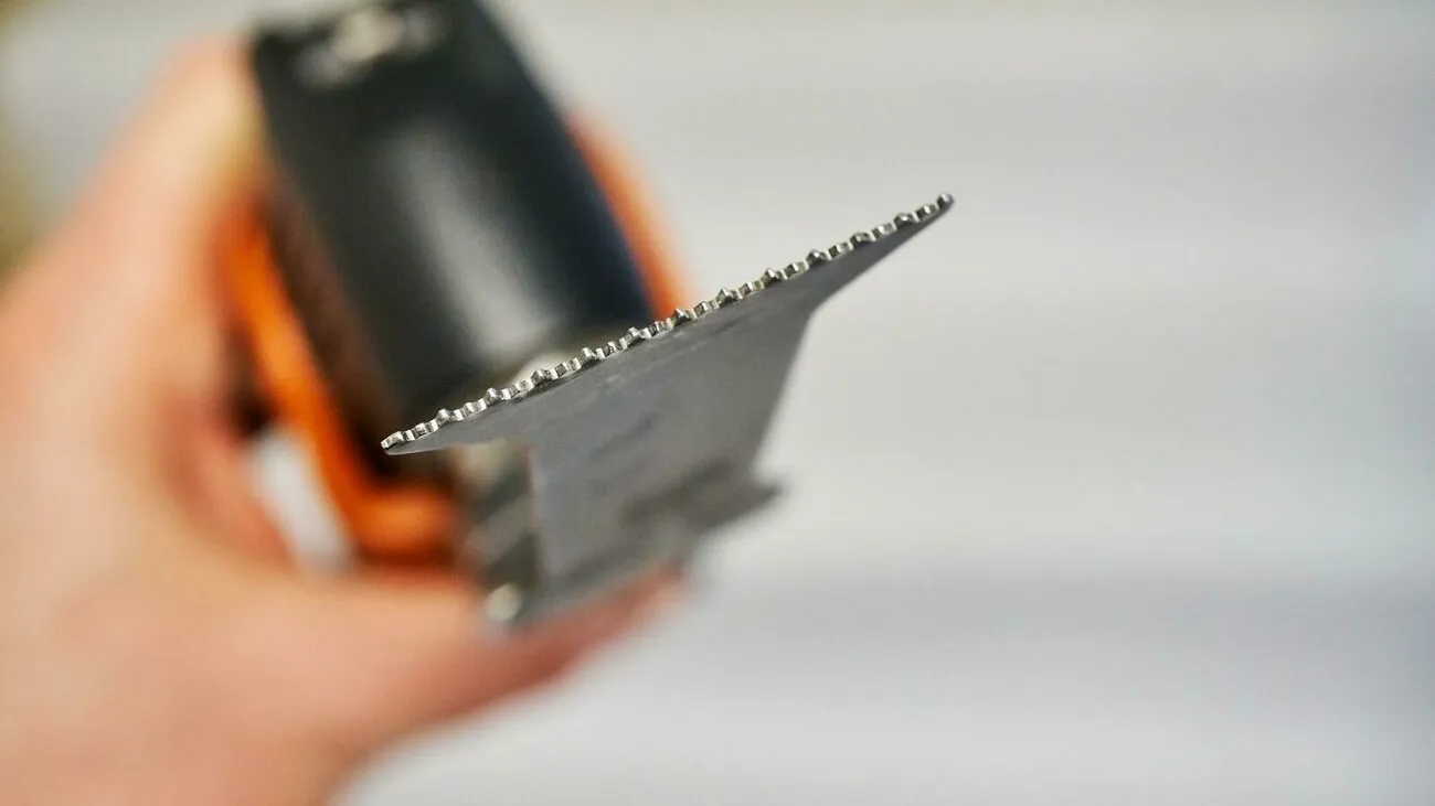 Nahaufnahme des Sägeblatts des Fein Multimasters 700.
