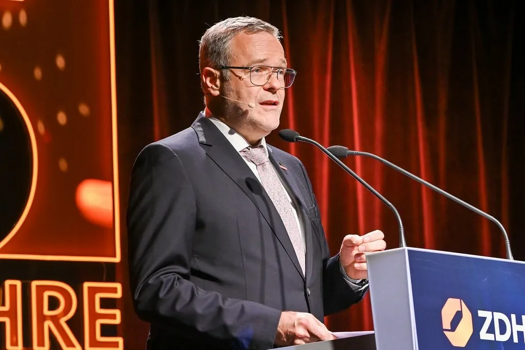 Jörg Dittrich blickte zurück in die Geschichte des Handwerks und hob die Selbstverwaltung und das Ehrenamt hervor.