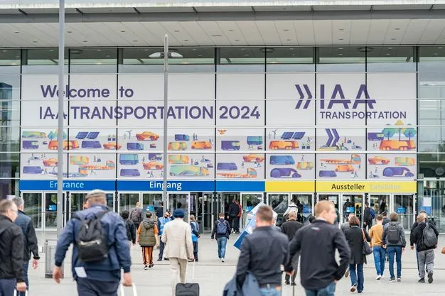 Eingang zur IAA Transportation