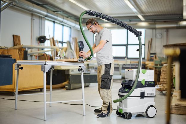Der Absaugarm CT-ASA FLX J mobil für die Baustelle mit Befestigung auf CT-Sauger.