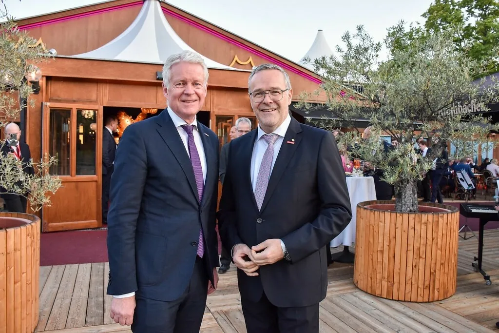 Die Gastgeber: Holger Schwannecke, ZDH- Generalsekretär und Jörg Dittrich, ZDH-Präsident (v.l.)