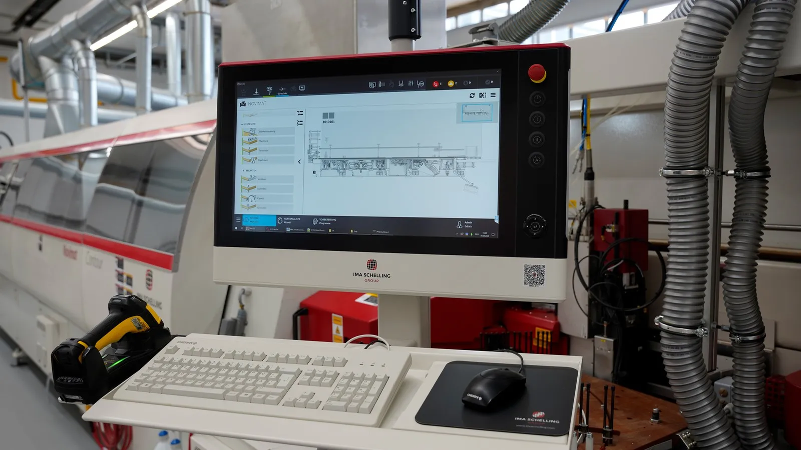 ein Bildschirm mit einer Software. Mit aimi bündelt IMA Schelling Maschinensteuerung, Sicherheitsmanagement und Vernetzung in einer regelkonformen Softwareplattform.