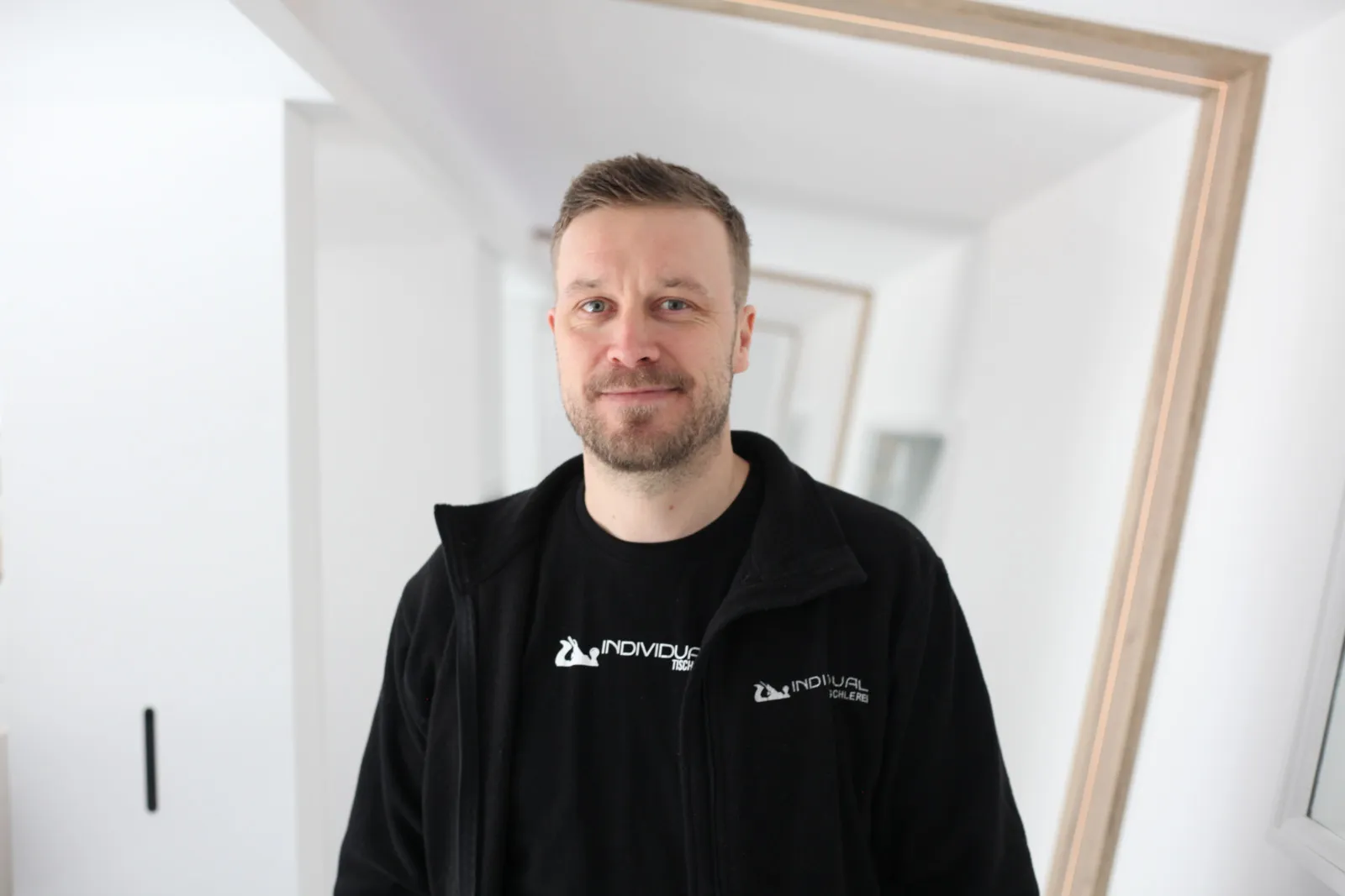 Benny Schöps Tischlermeister und Inhaber der Tischlerei Individual.