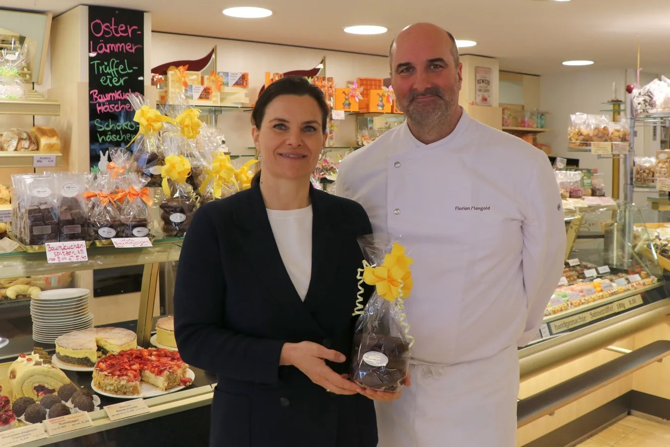 Baumkuchen, Kekse, Torten und Trüffel: In der Konditorei von Cornelia und Florian Mangold werden fast alle Produkte von Hand gefertigt.