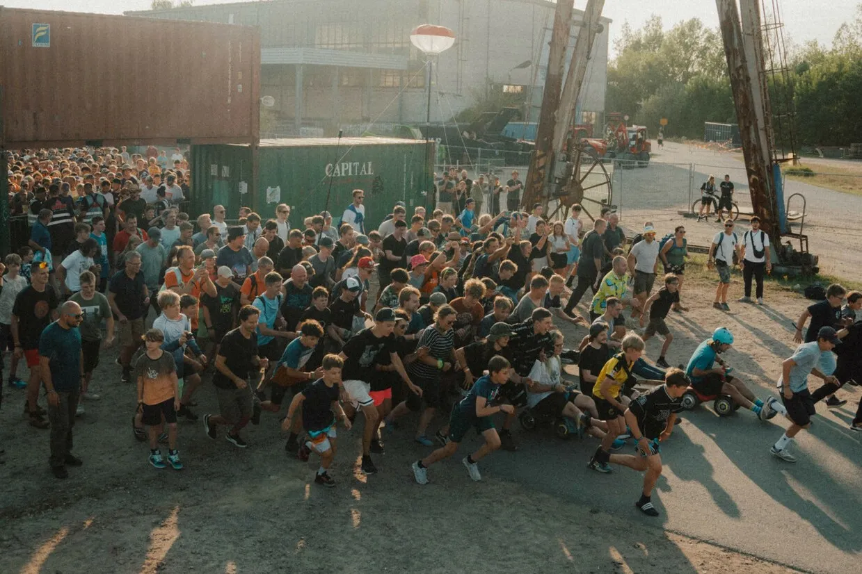 Eine Gruppe von Menschen beim Macher Festival 2025.