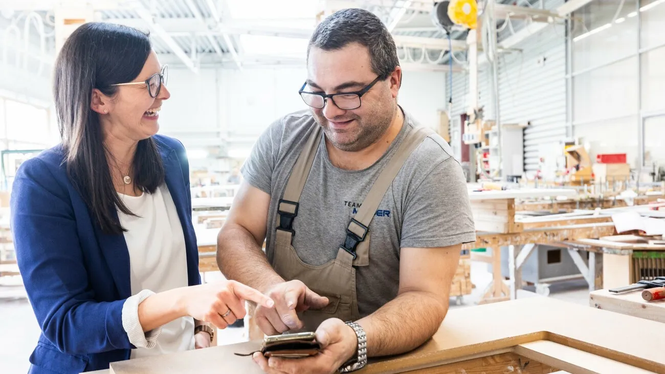 Von Zeitwirtschaft bis Lohnabrechnung werden viele organisatorische Prozesse im Unternehmen per Mitarbeiter-App geregelt.