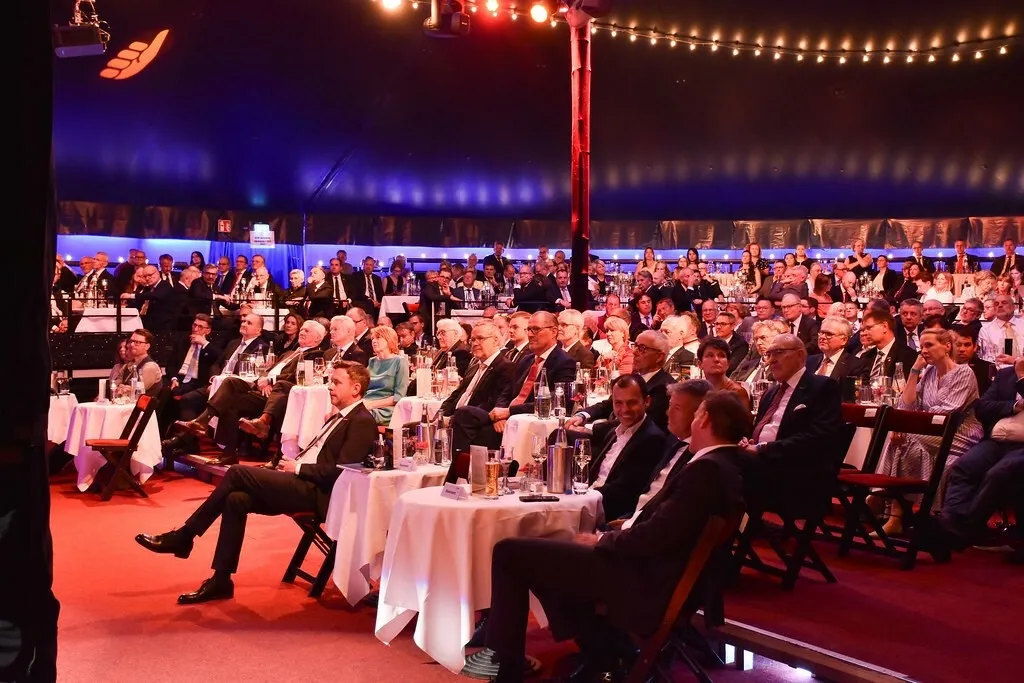 Volles Haus: Knapp 400 Gäste kamen zu der Jubiläumsfeier.
