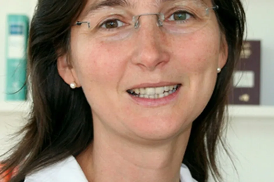 Porträtfoto von Simone Burkard.
