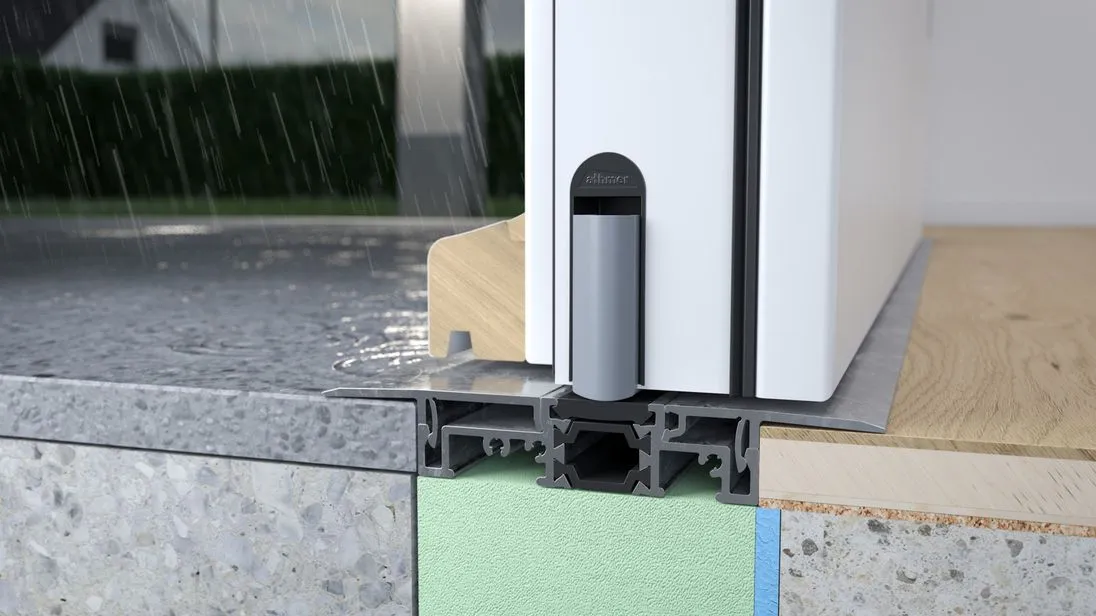 Die Comfort-Plan-Rainstop-Varianten lösen bereits bei sehr geringen Bedienkräften aus und senken sich gleichmäßig ab.