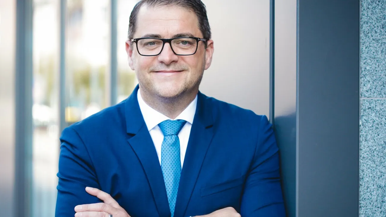 „Auf das Handwerk spezialisierte Berater und Factoring-Gesellschaften kennen sich mit den Themen wie der VOB und mit privaten und gewerblichen Auftraggebern gut aus“, sagt Thomas König.