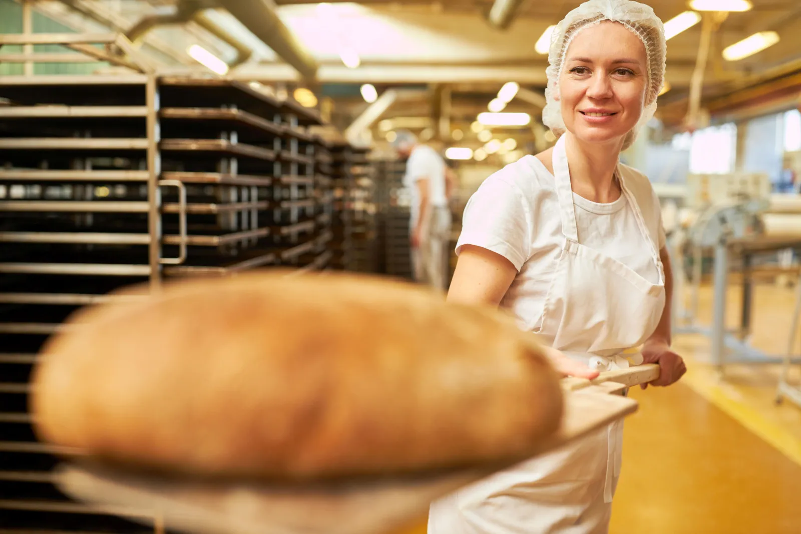 Vergütung steigt: Ab März 2026 erhalten alle Auszubildenden im Bäckerhandwerk mehr Geld.