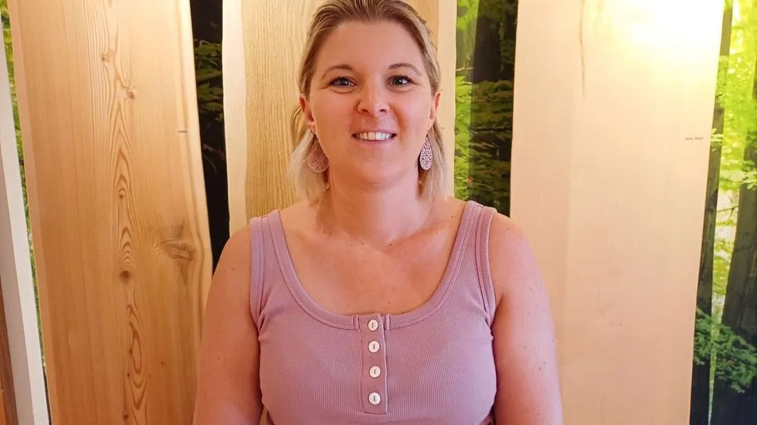 Bettina Graf, Inhaberin und Geschäftsführerin der Schreinerei Pfisterer, im Porträt.