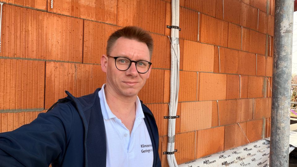 Selfies von der Baustelle sind in den Social-Media-Kanälen von Clemens Geringer keine Seltenheit.