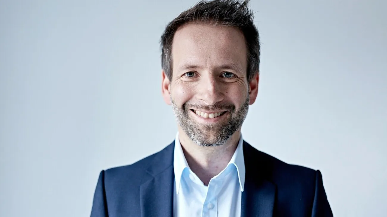 Porträtfoto von Karsten Gulden.