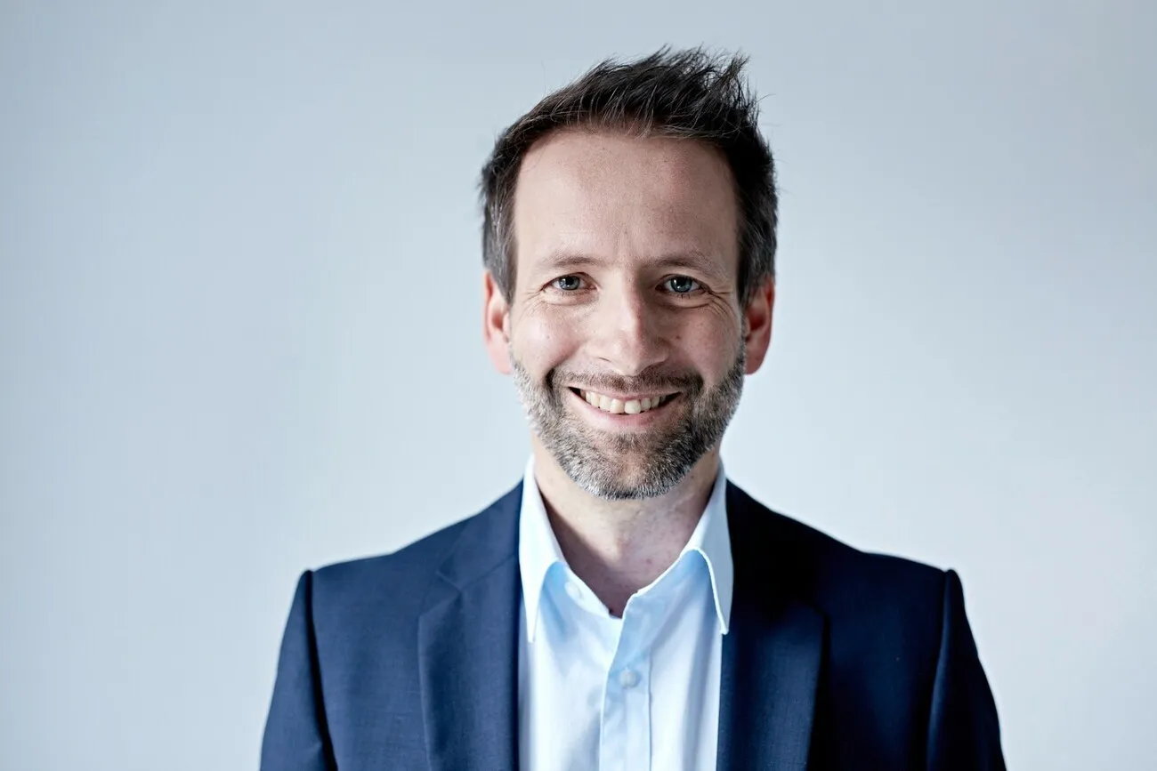 Porträtfoto von Karsten Gulden.