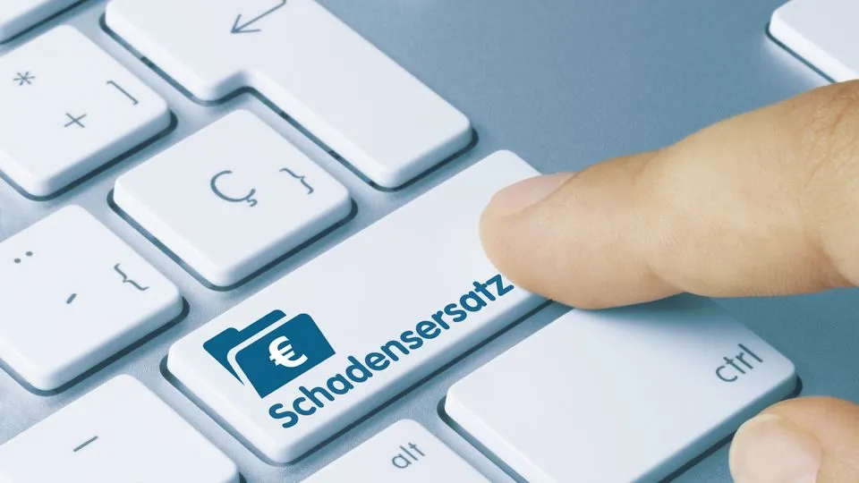 Computer-Tastatur mir Schadenersatz-Taste