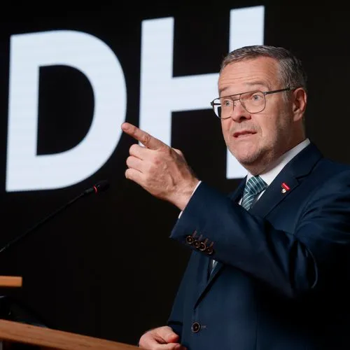 ZDH-Präsident Jörg Dittrich bei einer Rede.
