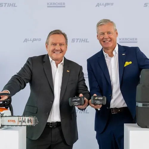 Michael Traub, Vorsitzender des Vorstands der Stihl AG, und Hartmut Jenner, Vorsitzender des Vorstands der Alfred Kärcher SE & Co. KG.