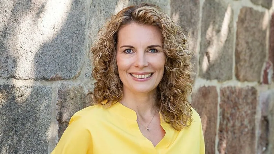 Porträt von Coach Maren Ulbrich, die auch als "Handwerksmensch" bekannt ist
