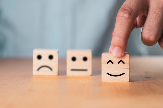 Meckern raubt Energie: Ein Experte gibt drei Tipps, wie Sie es aus dem  Mecker-Modus raus schaffen.