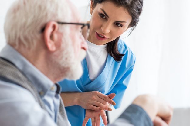 Nur Beiträge zur gesetzlichen Pflegeversicherung und zur Basis-Krankenversicherung sind vollständig als Sonderausgaben abziehbar.