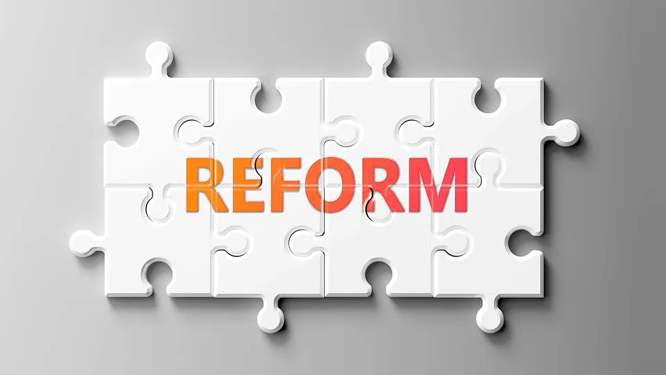 Ein Puzzle auf dem das Wort Reform steht.