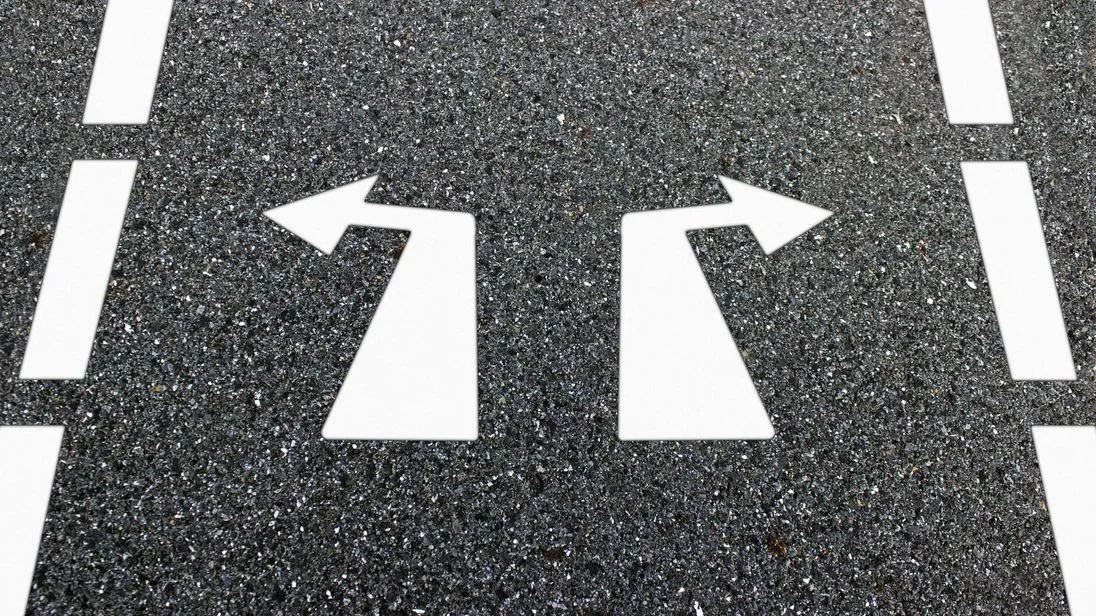 Straßenverlauf rechts oder links