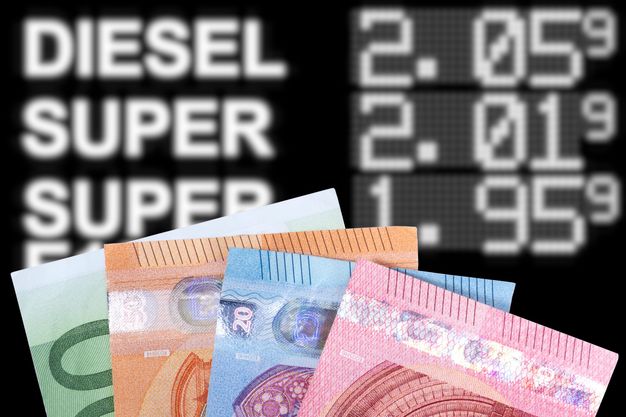 Überflüssige Fahrten vermeiden oder Preise anpassen: Handwerksbetriebe können angesischts der hohen Spritpreise einiges tun, um die Kosten zu drücken.